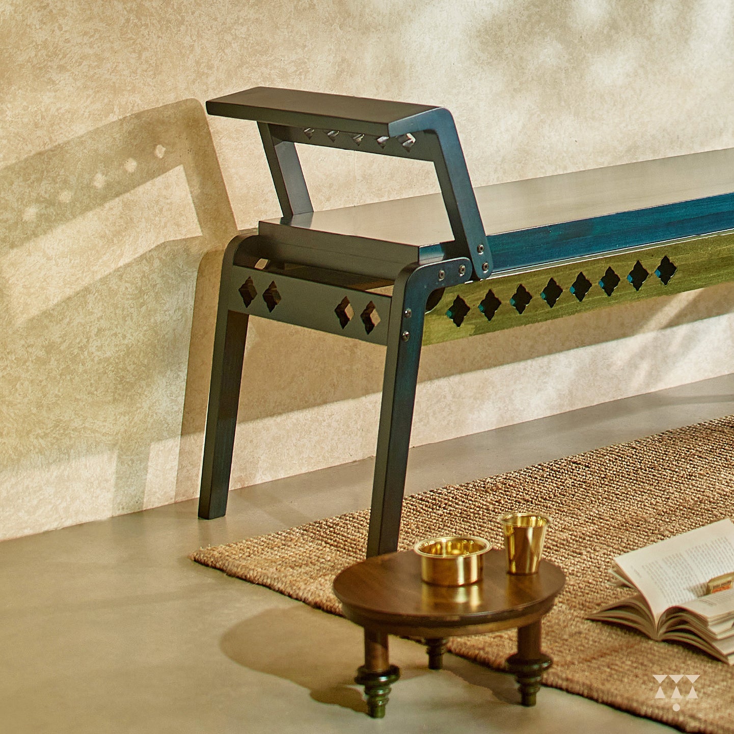 Mento Bench